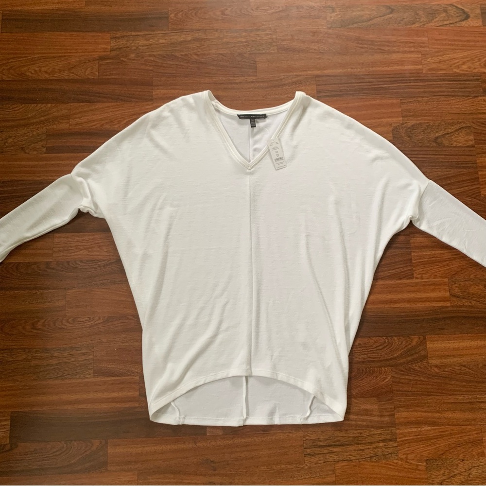 White House Black Market Snit Dolman Tunic Women’s XS White Long Sleeve NWT